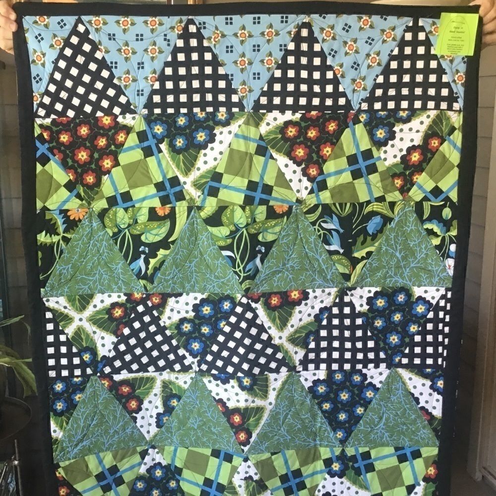 Handmade Lap Quilt Triangles - Picture 8 of 14